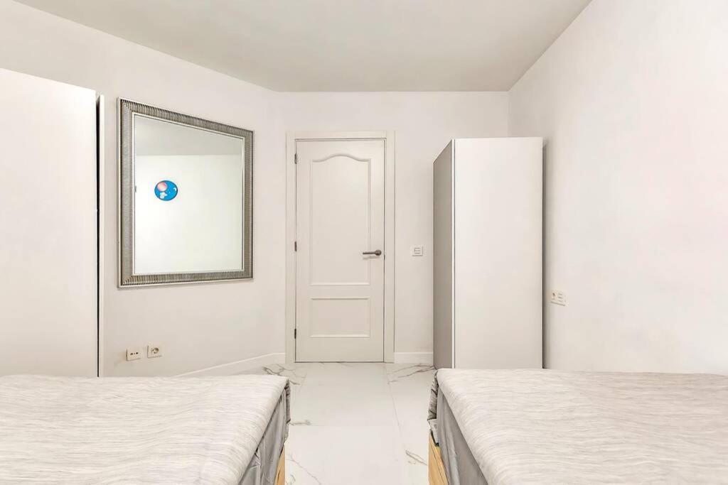 Modern Apartment In Parque Royal I, Playa Fanabe Costa Adeje  Bagian luar foto
